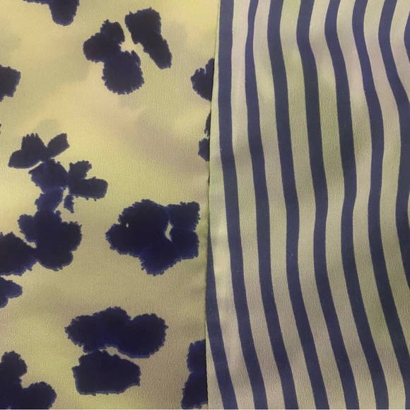 CABI BONITA HIGH LOW TOP EUC SIZE L - Picture 5 of 5